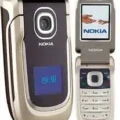 Nokia 2760 Flip