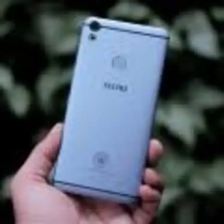 Tecno Camon CX Manchester City LE Tecno Camon CX Air smartphone with a 5.5-inch display and a sleek design.