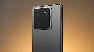 Realme GT7 Pro side profile with sleek, ergonomic design